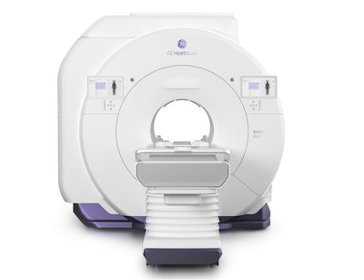 GE HealthCare features new MRI scanners, PCCT system